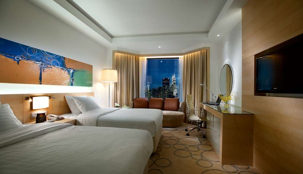 Doubletree By Hilton Kuala Lumpur Hotel Szoba fotó Deluxe Room